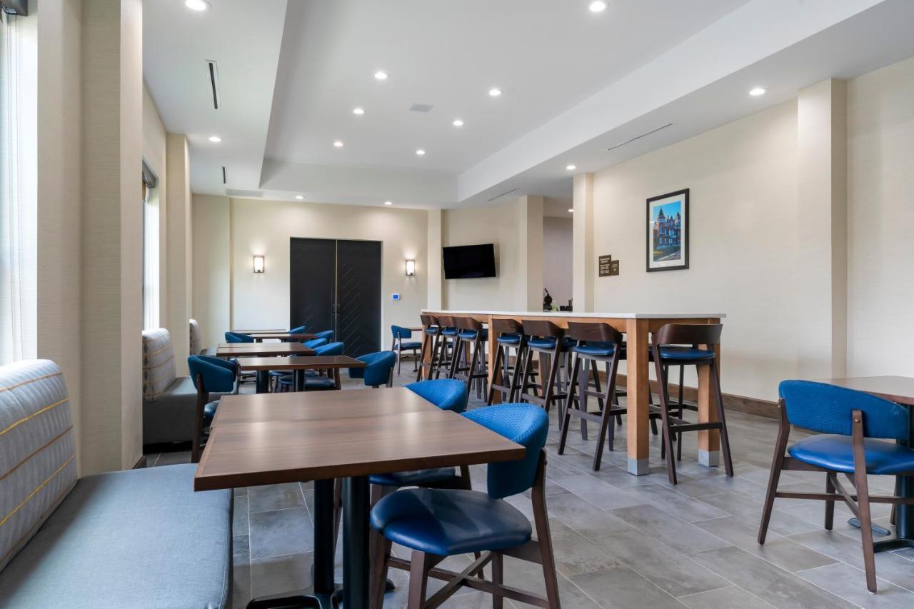 Comfort Suites Падака Экстерьер фото