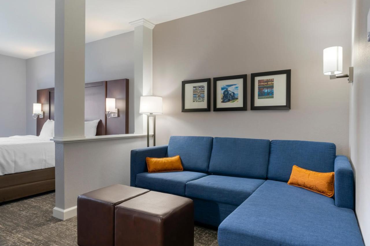 Comfort Suites Падака Экстерьер фото